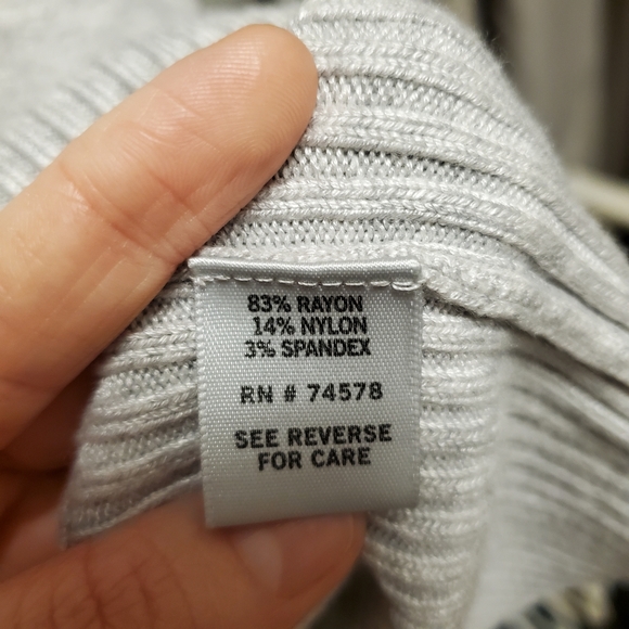 Caché Cold Shoulder Sweater - Picture 4 of 8